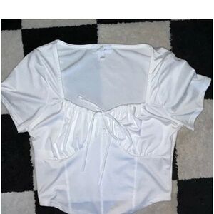 Live in the moment tie bust crop top